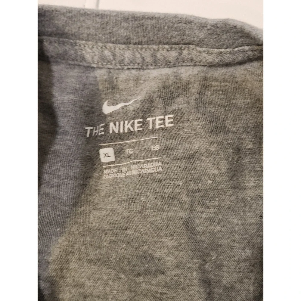 Nike T-Shirt Mens Extra Large Super Bowl Rams House LVI Champions Football Team‎